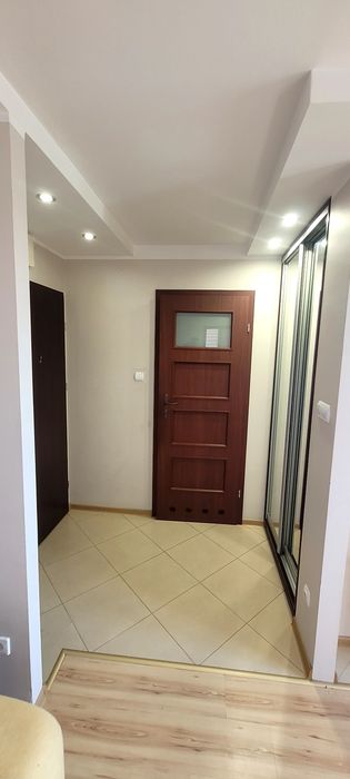 Mieszkanie trzy pokojowe 48.60 m2 na drugim piętrze.