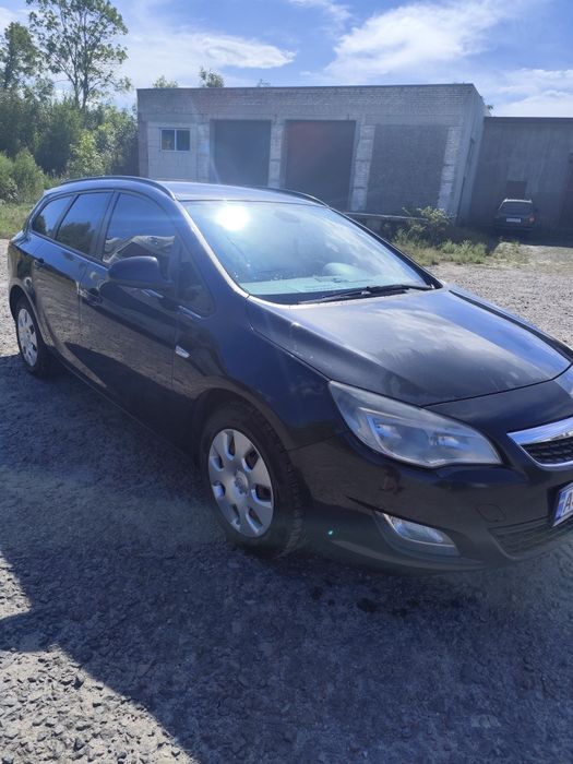 Opel Аstrа 2012 рік.1.7 дизель.