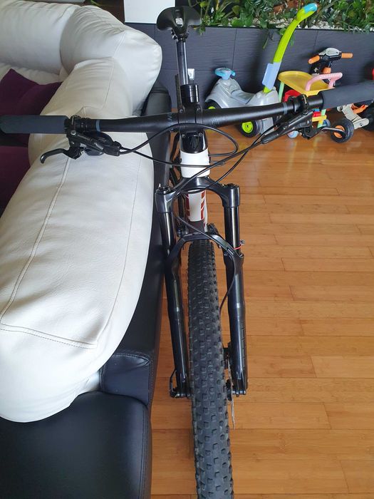 Trek Procaliber 9.7 (rodas carbono)