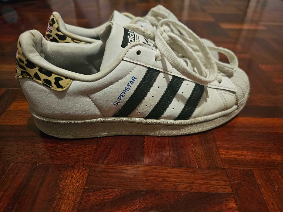 Ténis Adidas Superstar