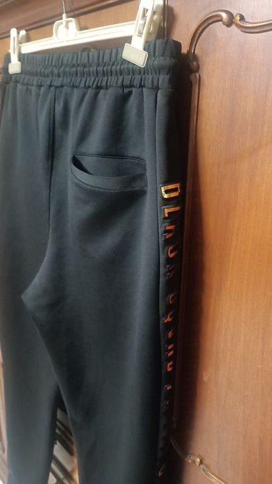 Black Squad - czarne spodnie dresowe w r. XL