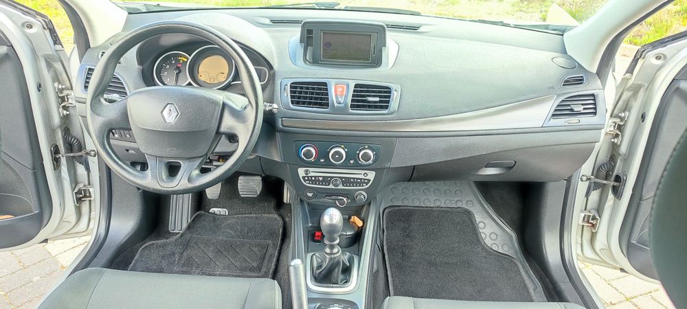 Renault Megane  1.5 DCI Garantia  Lux Dynamic 119€ Mês