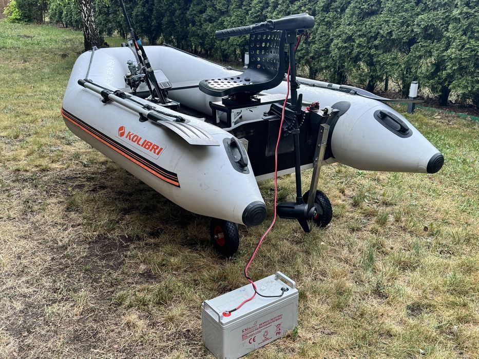 Ponton KM-300PP silnik HasWing 65LB aku 130Ah