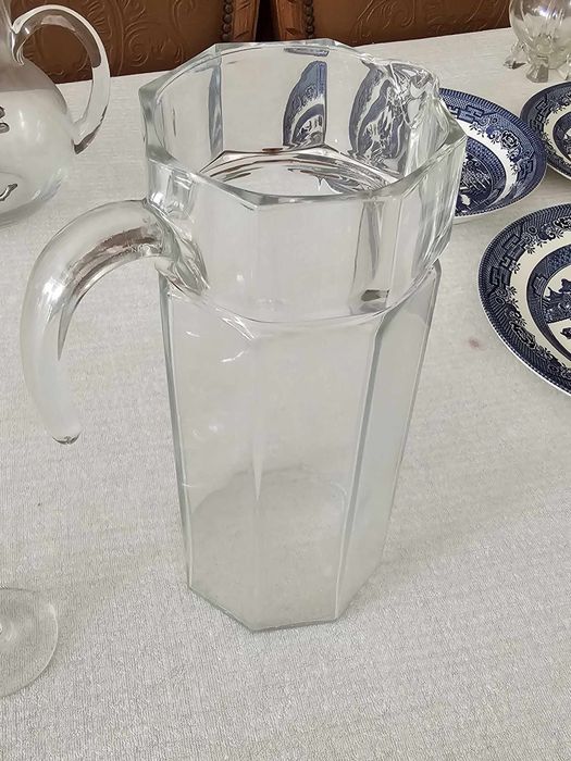 Vendo Jarras em vidro