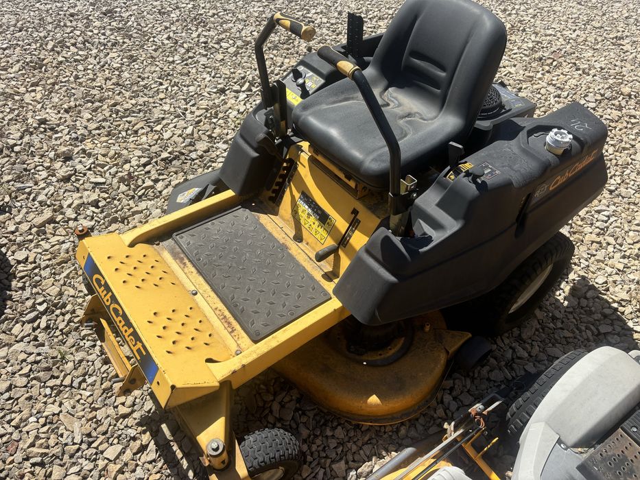 Traktorek Cub Cadet RZT 42 zero turn Kohler 19 KM