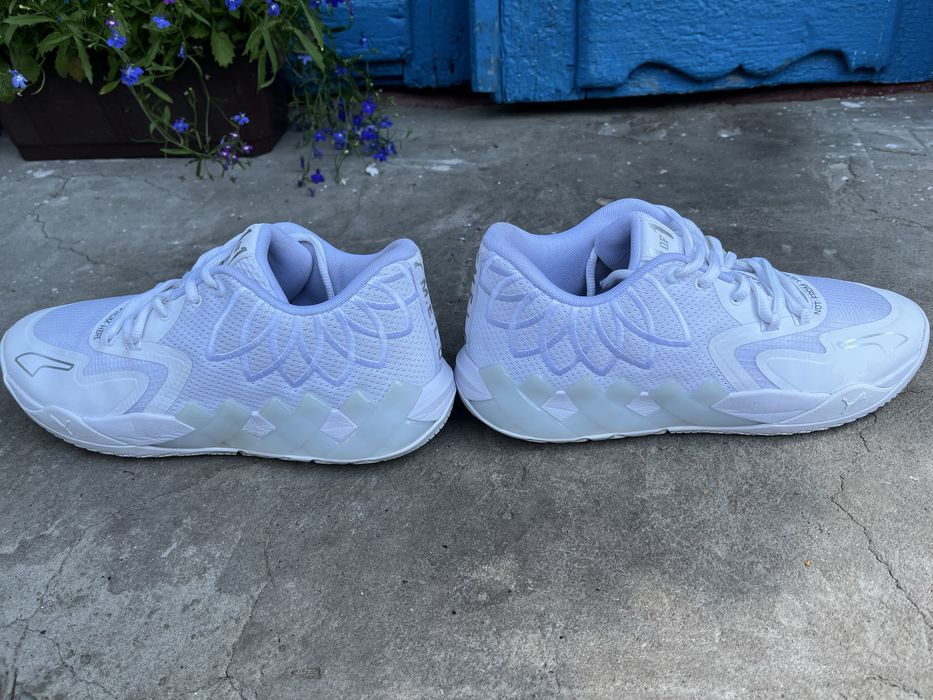 Баскетбольні кросівки Puma MB.01 Lo "Triple White" (Оригінал)
