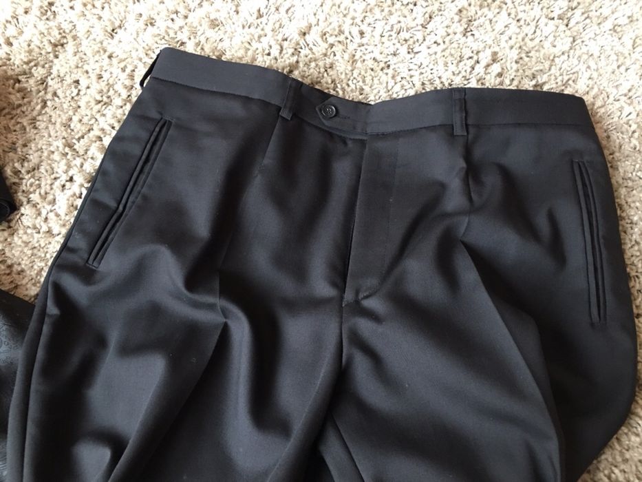 Męski garnitur ślubny czarny smoking