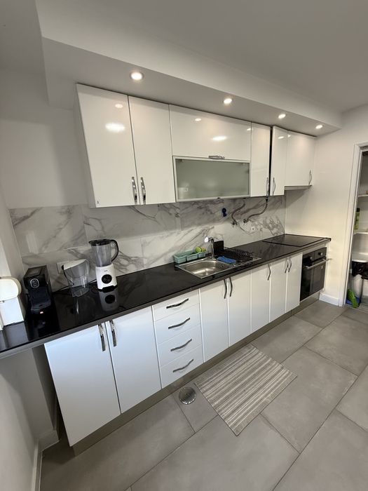 Quarto mobiliado clean para casal em São Brás Amadora