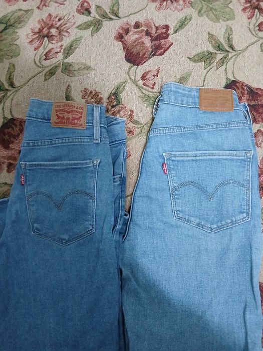 2 пари джинс Livis та рубашка.