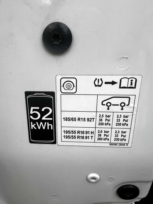 Renault Zoe (52 kWh e Bateria Própria) — IVA Dedutível