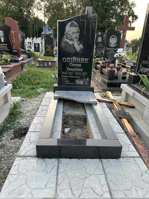 Бюджетні памятники,виробництво,монтаж