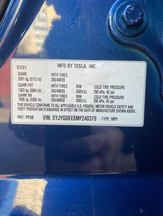 Tesla Y 2021 Long range