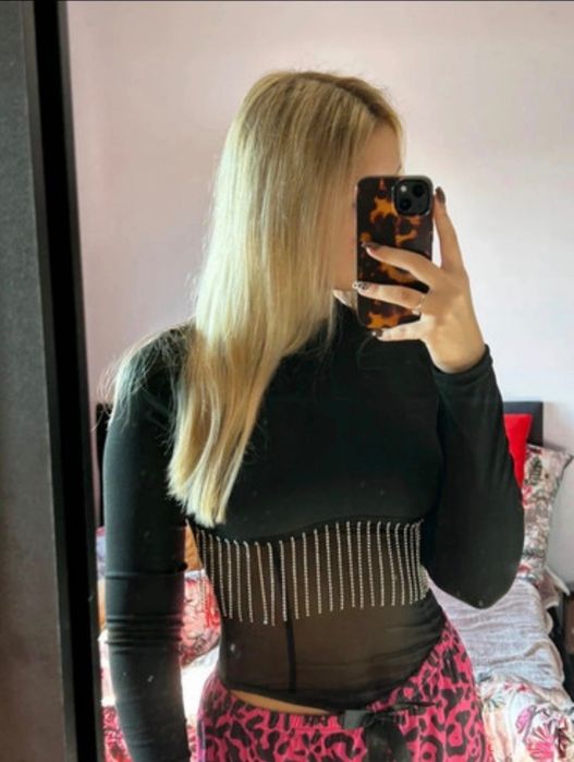 body z długim rękawem