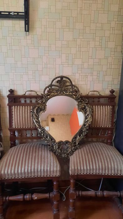 Зеркало бронзове з столиком