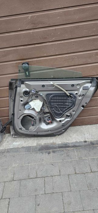 Drzwi prawy tył Audi A5 8T sportback lift LY1P