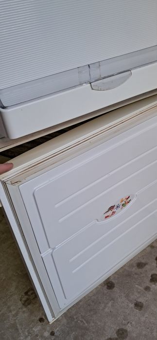 Продаю холодильник