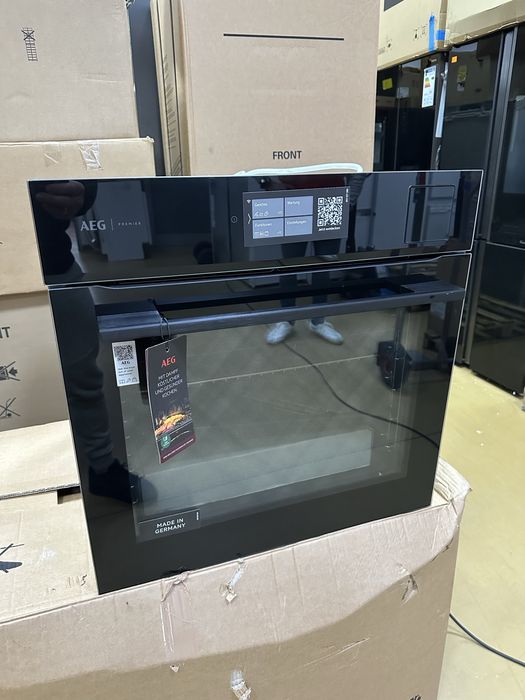 Nowy piekarnik konwekcyjno parowy AEG BS7900B, Premium