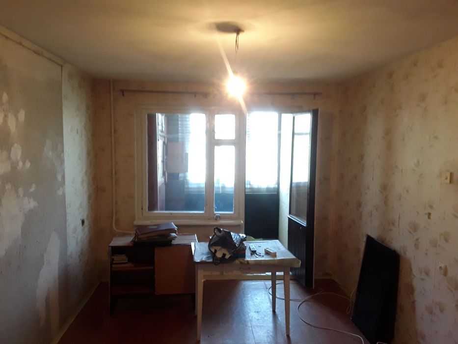 2-х кімнатна, вул.Покровська(Подбельского) 7,поруч з 173кв.