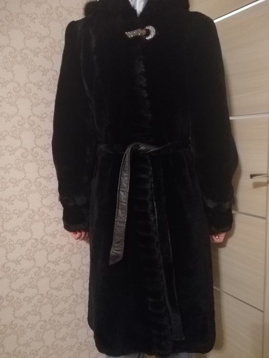 Продаю шубу из мутона