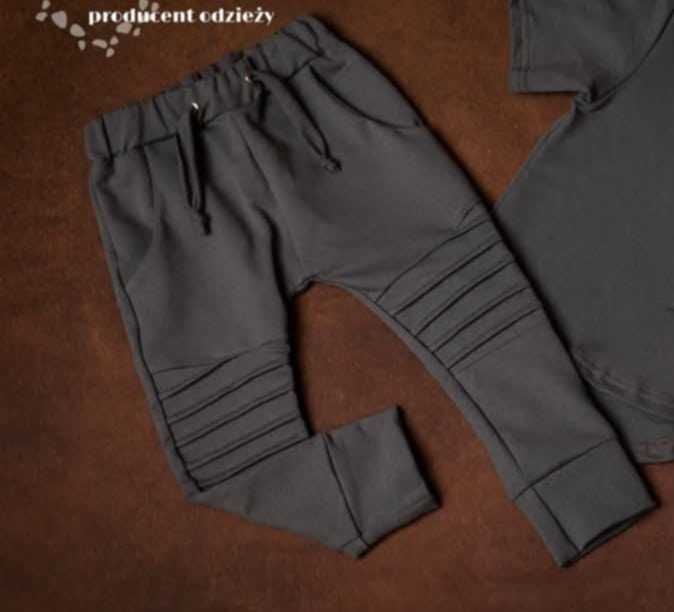 szare spodnie chłopięce, r. 128/134