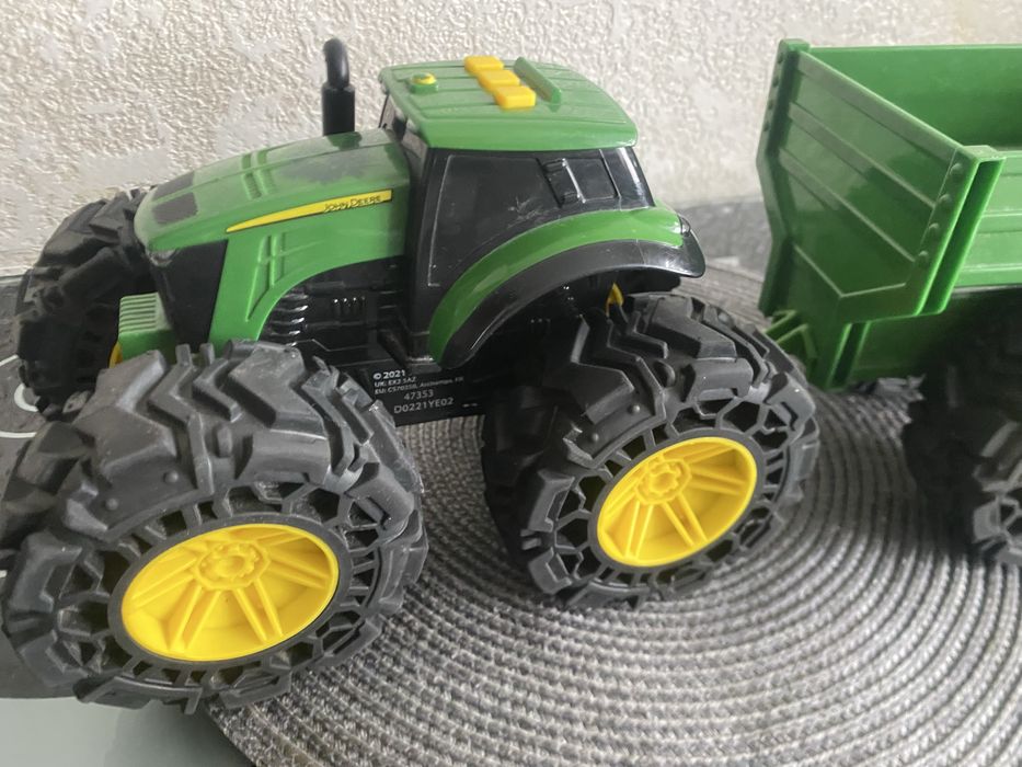 Продам трактор John Deere Kids Monster Treads