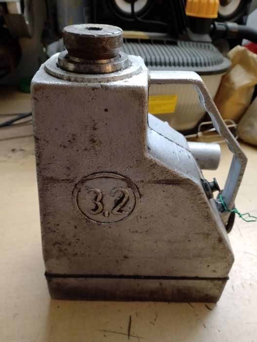 Podnośnik hydrauliczny, 3,2 tony,