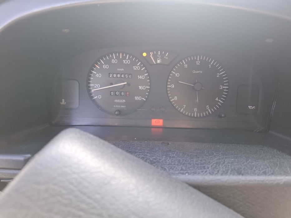 Citroën AX 1.5D – Económico e Fiável
Citroën AX 1.5 Diesel, 5 lugares