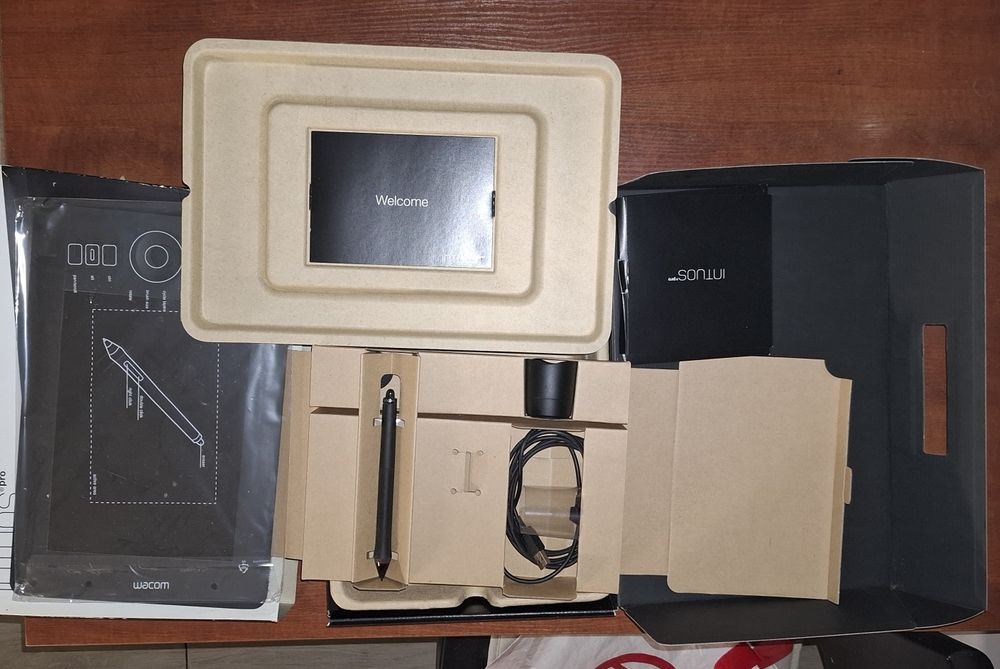 Tablet graficzny WACOM Intuos Pro