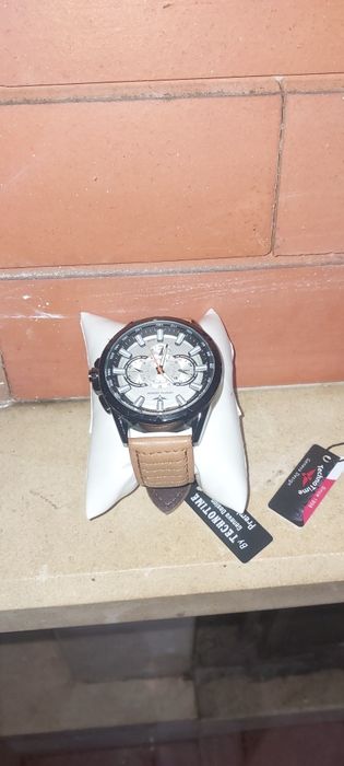 Relógios techno time