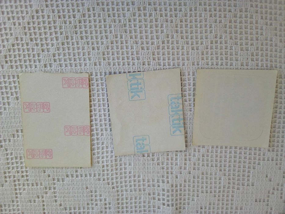 Autocolantes -Banco Nacional Ultramarino /Caixa Económica /Banco Totta