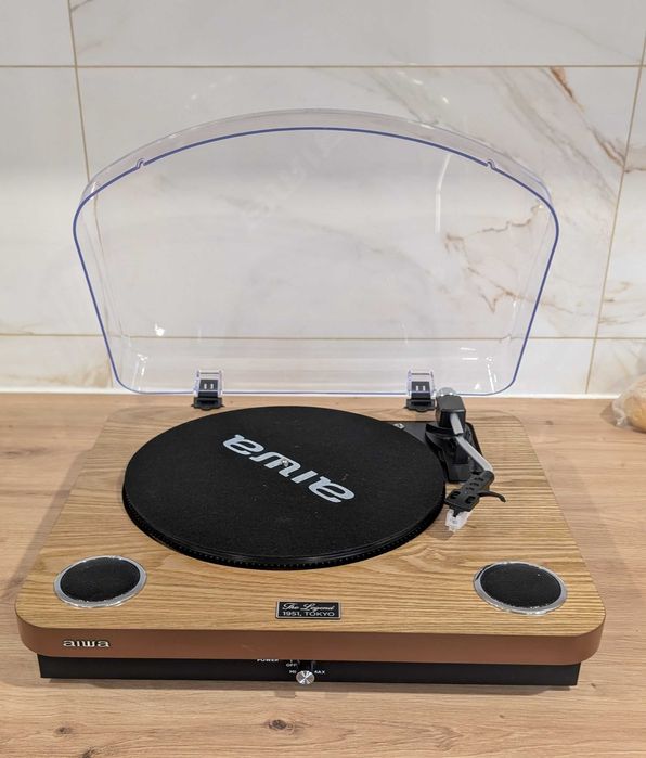 Gira Discos AIWA (vinil - radio - USB - como novo c/garantia)