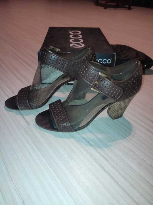 buty sandały skórzane Ecco rozm. 40