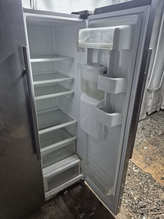 Рабочий! Шикарный! Холодильник Side-By-Side Samsung  2-камерный  170см.