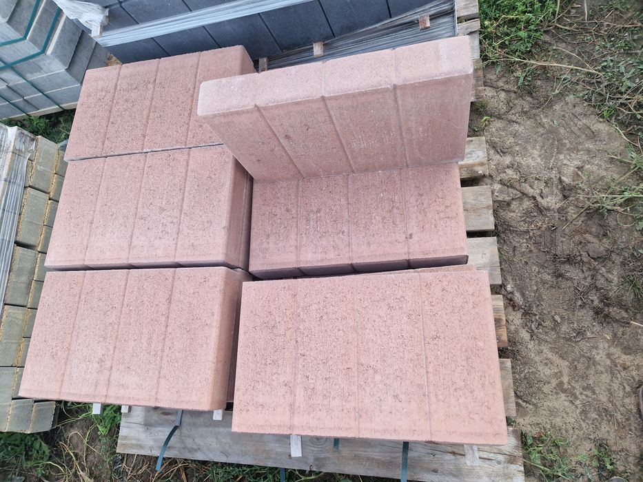Palisady palisada Obrzeża krawężniki kostka brukowa