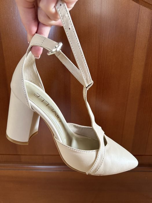 Туфлі шкіряні жіночі 37р