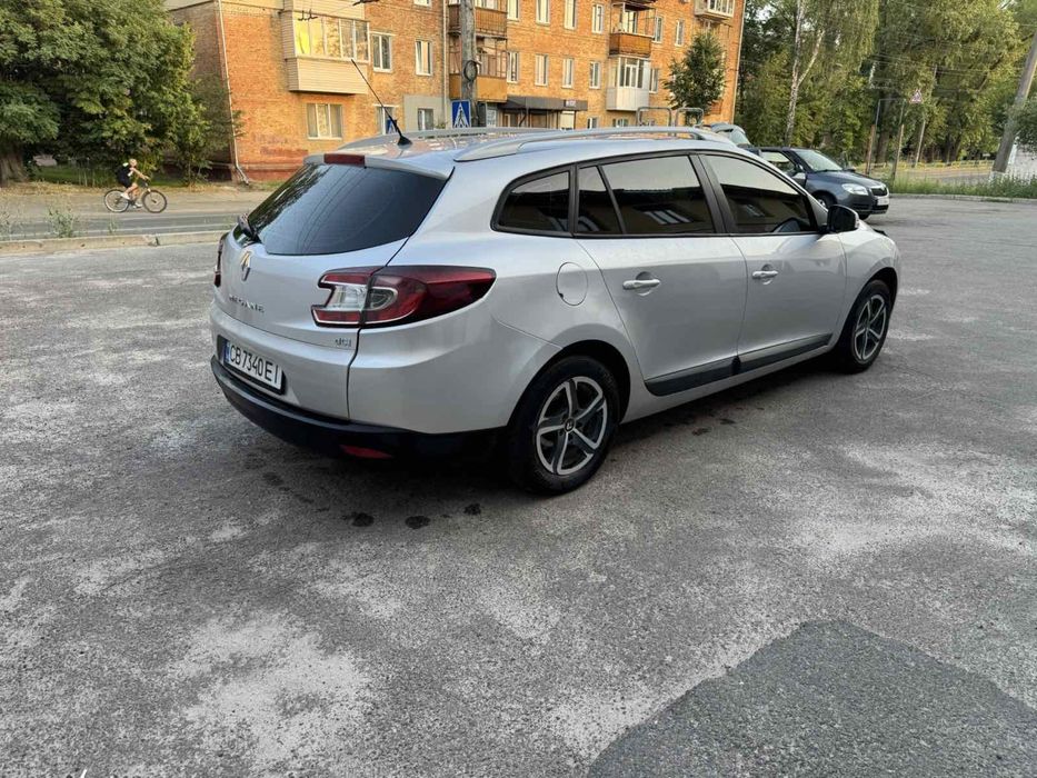 Продам меган 3 1.5 dci