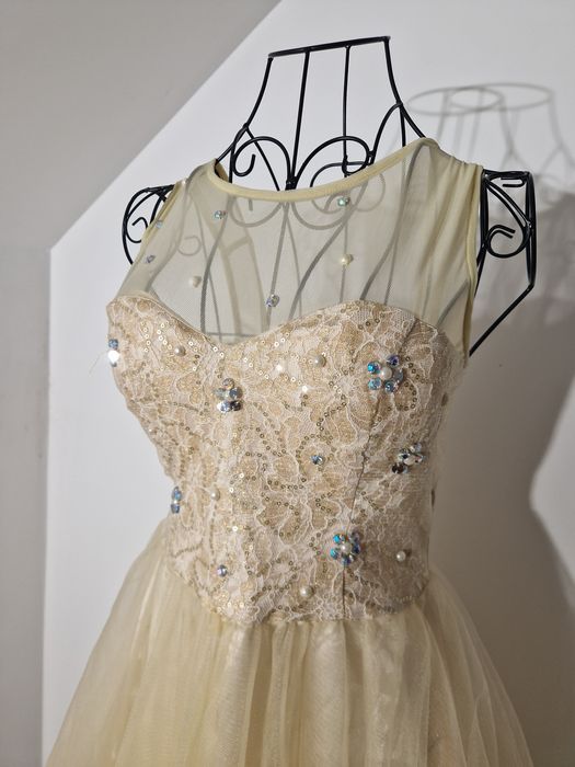 Tiulowa sukienka koktajlowa damska L