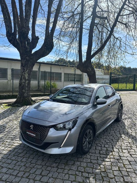 Peugeot e-208 Allure Pack