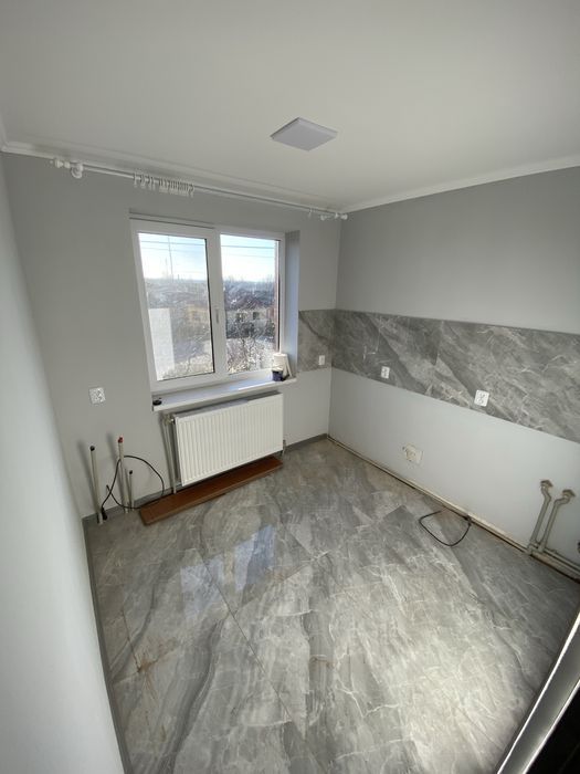 Продам квартиру у передмісті Берегова