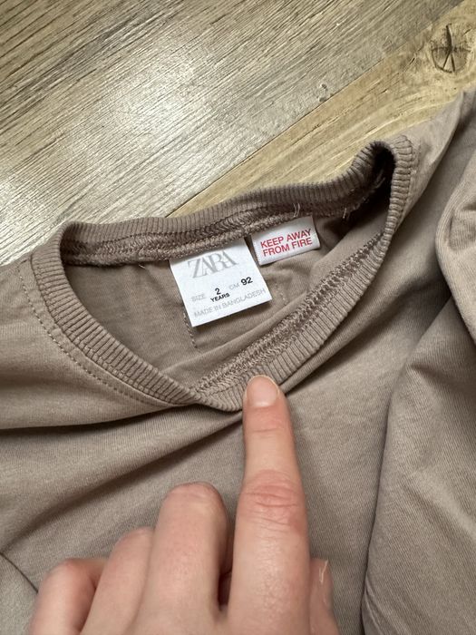 Лонгслів Zara та кросівки