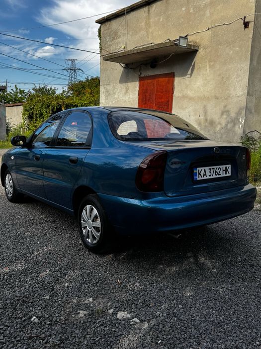Продам Daewoo Sens 2013 года 1.3л Газ-бегзин Механика