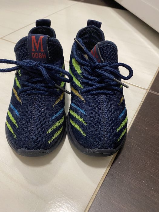 Кросівки дитячі