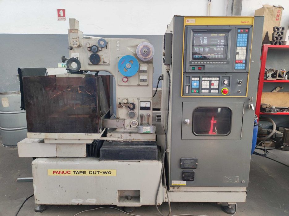 Maquina de electro erosão por fio FANUC TAPE CUT W0 Viana do Castelo