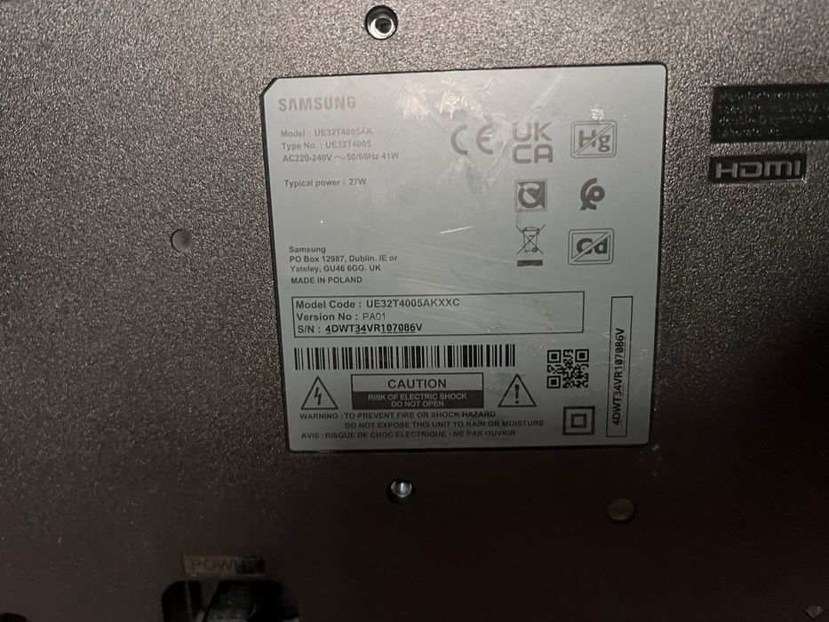TV Samsung 32" LED HD (Modelo UE32T4005) - Excelente Estado