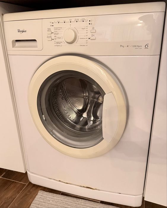 Máquina de Lavar Roupa Whirlpool 7kg / 1200 RPM (AWOC 7200)