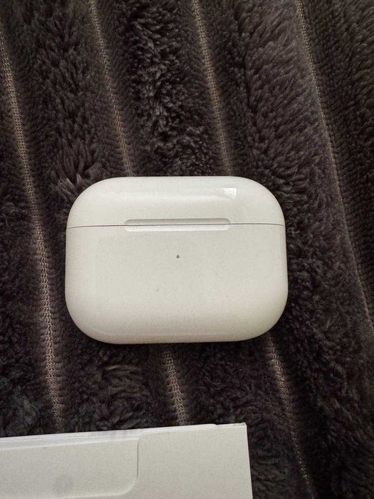 Оригінал Airpods pro 2 як нові