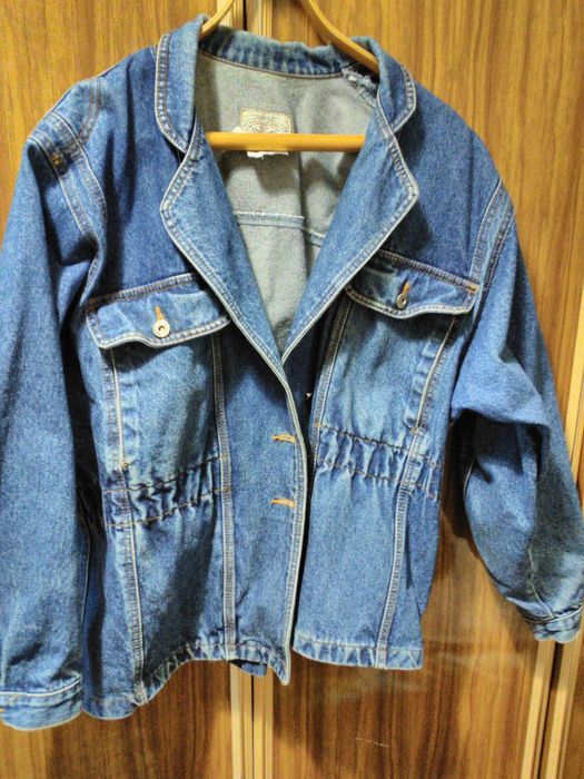 Куртка джинсовая