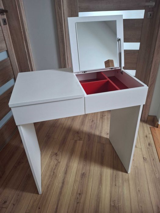 Toaletka Ikea Brimnes