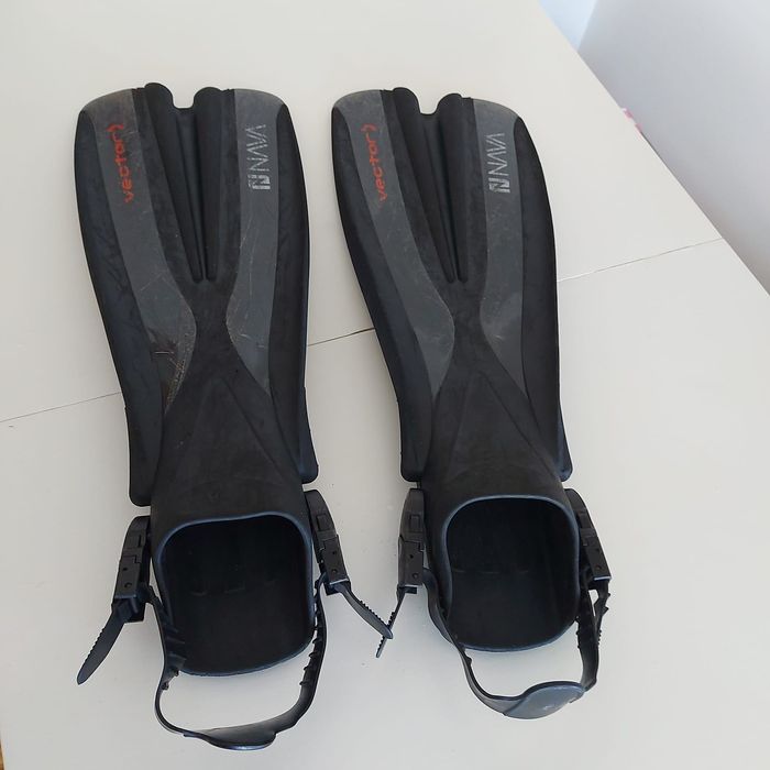 Barbatanas Nava impecáveis