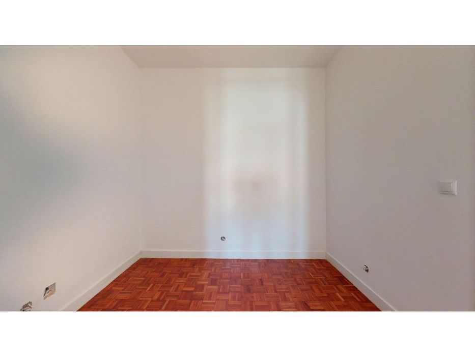 Apartamento T2 em Alcântara